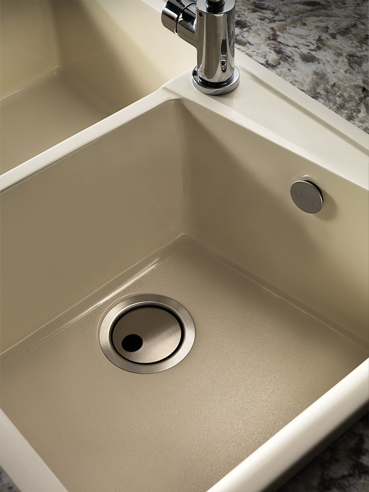 Kuma 304 Roc Stone® · detajl oblike in površine
